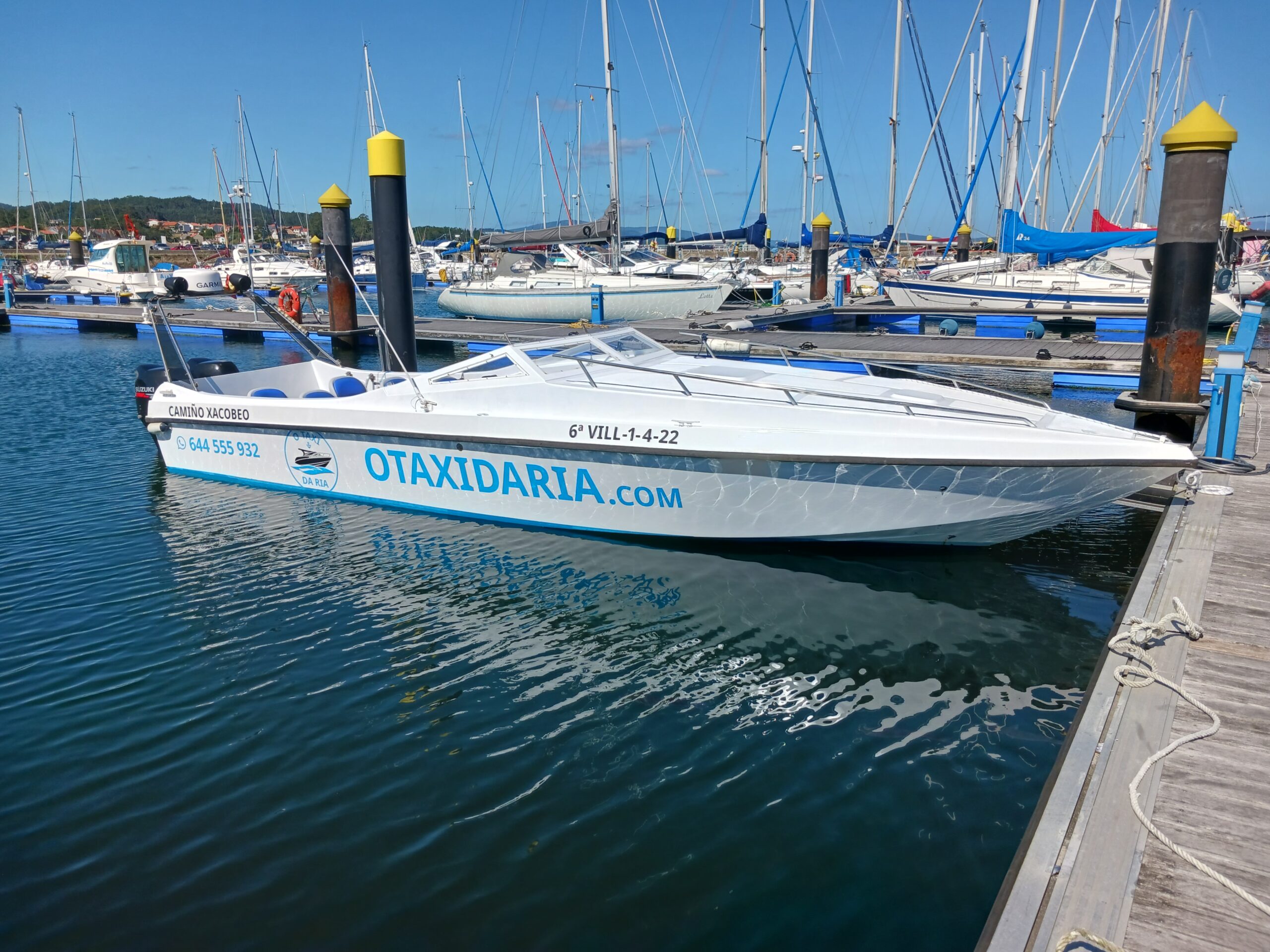Ruta entre bateas. O taxi da Ría. Experiencias divertidas con Taxi da Ría